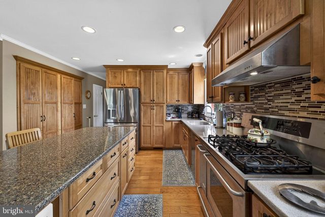 3934 RECTORTOWN RD, Marshall, VA 20115