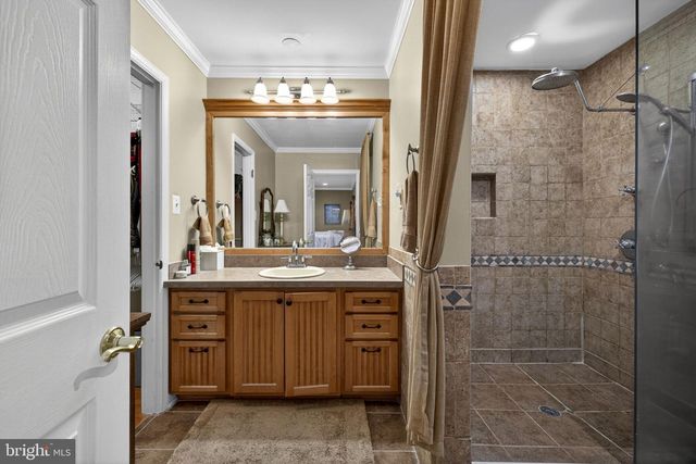 3934 RECTORTOWN RD, Marshall, VA 20115