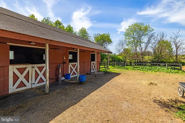 3934 RECTORTOWN RD, Marshall, VA 20115