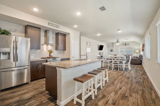 1209 Morning Ridge Trail, Aubrey, TX 76227