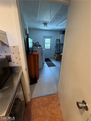 126 Oakside ST, Lehigh Acres, FL 33936