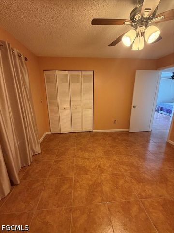 126 Oakside ST, Lehigh Acres, FL 33936