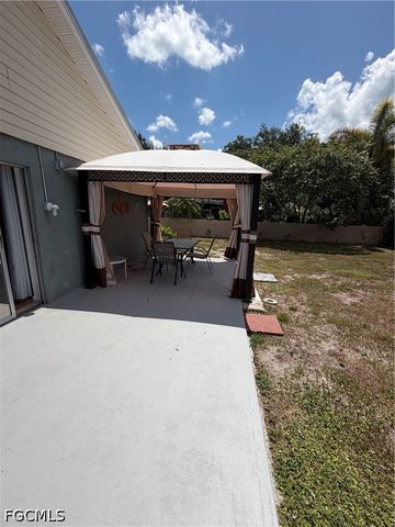 126 Oakside ST, Lehigh Acres, FL 33936