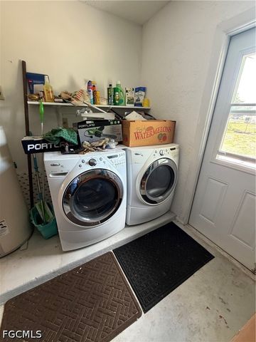 126 Oakside ST, Lehigh Acres, FL 33936