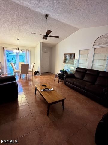 126 Oakside ST, Lehigh Acres, FL 33936