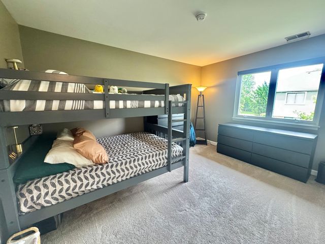1460 Seven Pines Road 2A, Schaumburg, IL 60193