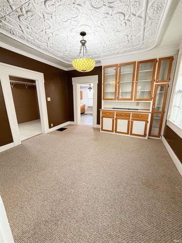 1124 W Jefferson Boulevard, Fort Wayne, IN 46802