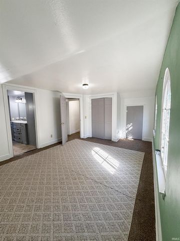 1124 W Jefferson Boulevard, Fort Wayne, IN 46802