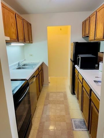 3275 Kirchoff Road 337, Rolling Meadows, IL 60008