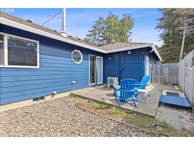 2709 Nw MAST Ave, Lincoln City, OR 97367