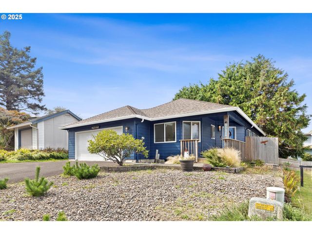 2709 Nw MAST Ave, Lincoln City, OR 97367