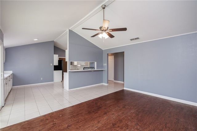 7438 Whisper Wind St, Corpus Christi, TX 78412