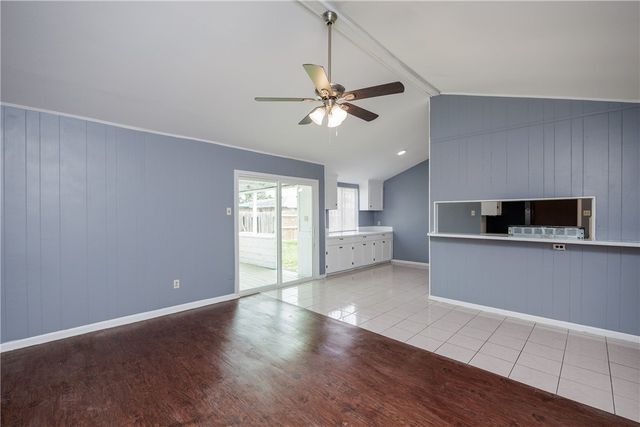 7438 Whisper Wind St, Corpus Christi, TX 78412