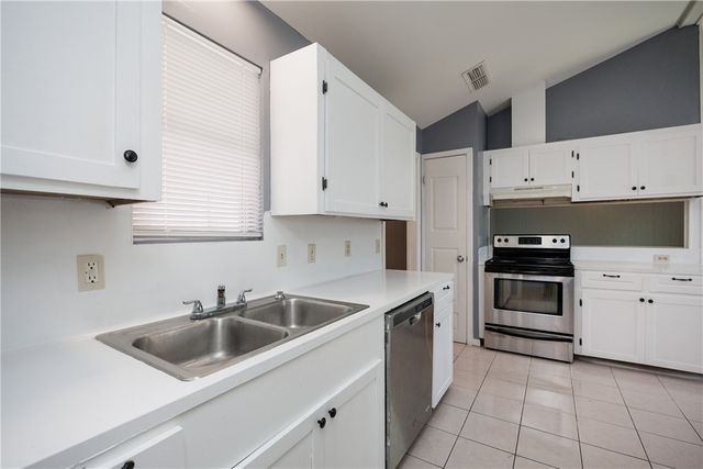 7438 Whisper Wind St, Corpus Christi, TX 78412