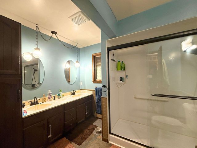 11477 Colonial Woods Drive, Clio, MI 48420