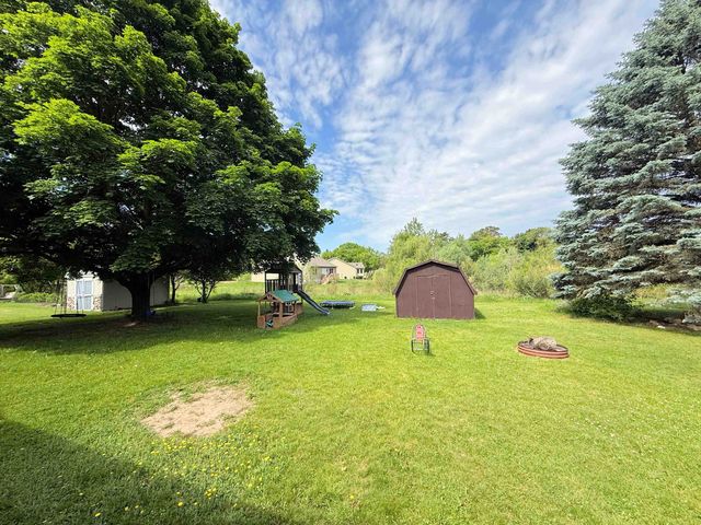 11477 Colonial Woods Drive, Clio, MI 48420