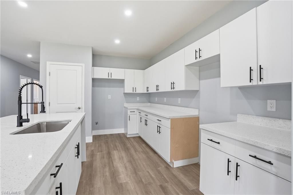 Image 10 of property listing at 2720 NW 20th TER, Cape Coral, FL 33993