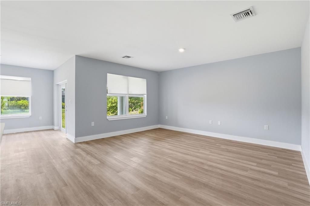 Image 13 of property listing at 2720 NW 20th TER, Cape Coral, FL 33993