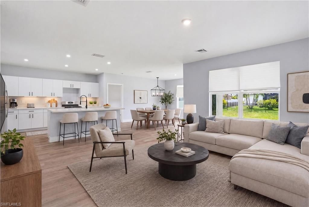 Image 2 of property listing at 2720 NW 20th TER, Cape Coral, FL 33993