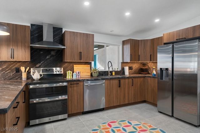 3333 Seminole Circle, Las Vegas, NV 89169