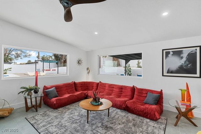 3333 Seminole Circle, Las Vegas, NV 89169