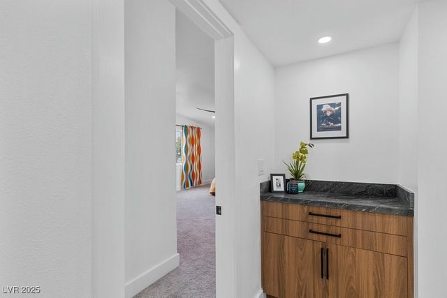 3333 Seminole Circle, Las Vegas, NV 89169