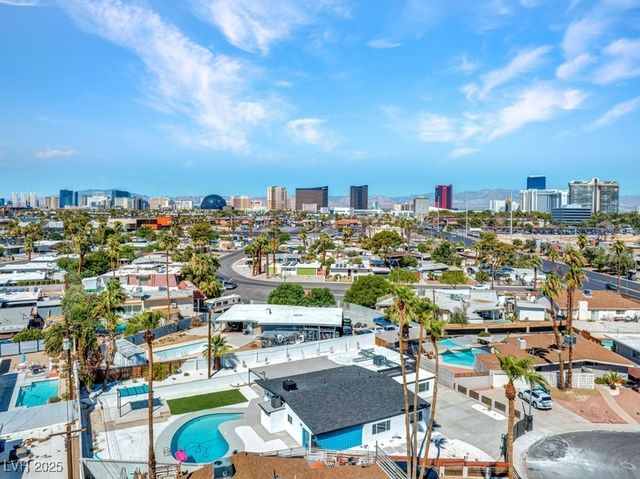 3333 Seminole Circle, Las Vegas, NV 89169