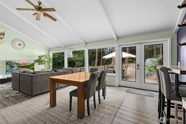 2439 Loerland Lane, Oak Harbor, WA 98277