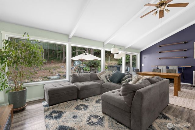 2439 Loerland Lane, Oak Harbor, WA 98277