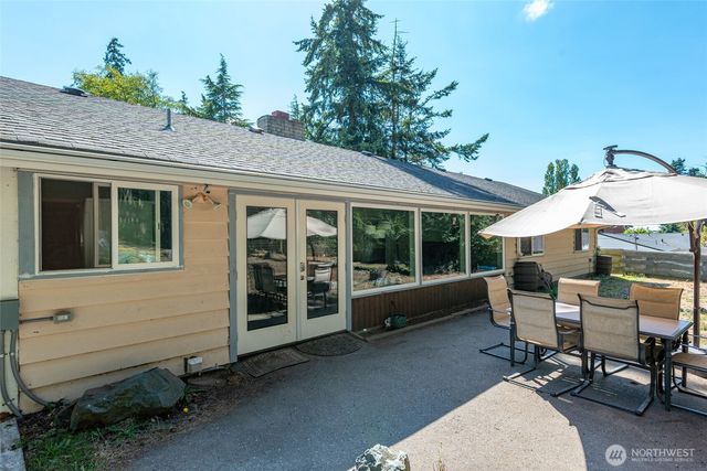 2439 Loerland Lane, Oak Harbor, WA 98277