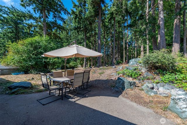 2439 Loerland Lane, Oak Harbor, WA 98277