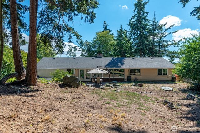 2439 Loerland Lane, Oak Harbor, WA 98277