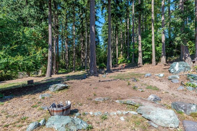 2439 Loerland Lane, Oak Harbor, WA 98277