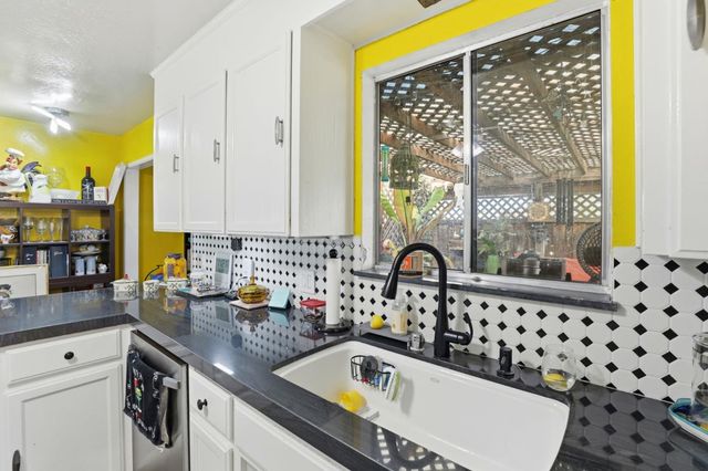 304 Ridgemark Drive, Hollister, CA 95023