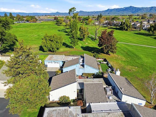304 Ridgemark Drive, Hollister, CA 95023