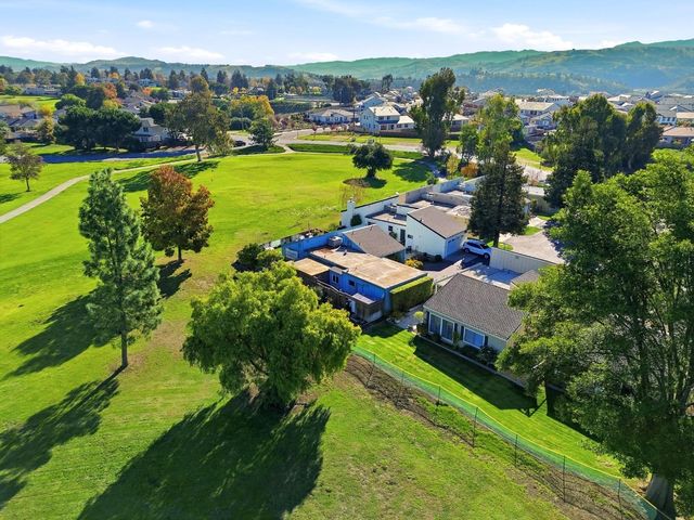 304 Ridgemark Drive, Hollister, CA 95023