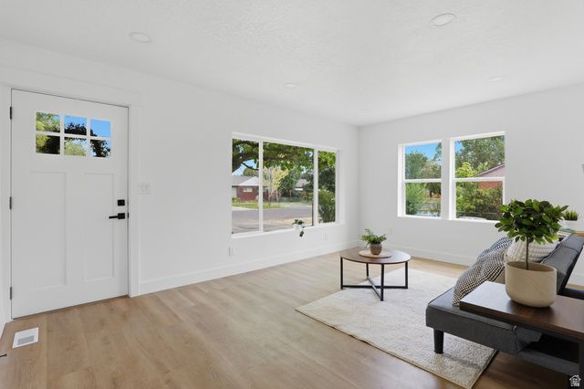 975 N 200 W, Pleasant Grove, UT 84062