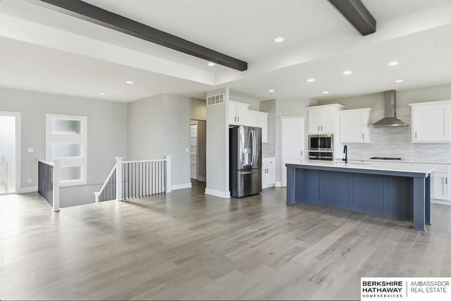 19014 Acorn Drive, Gretna, NE 68028