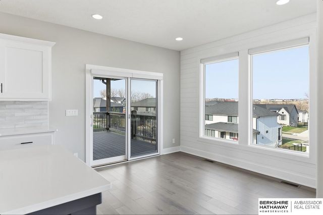 19014 Acorn Drive, Gretna, NE 68028