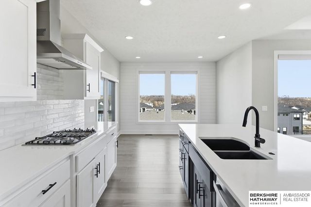 19014 Acorn Drive, Gretna, NE 68028