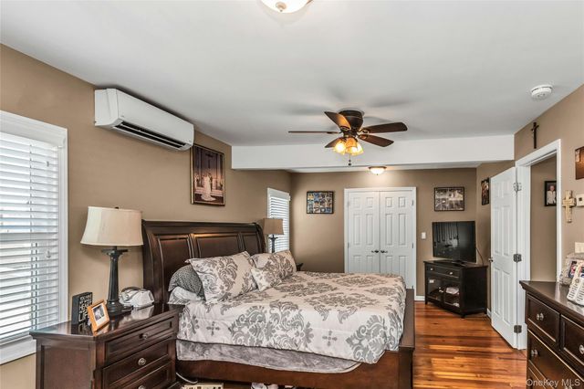 638 6th Avenue, New Hyde Park, NY 11040