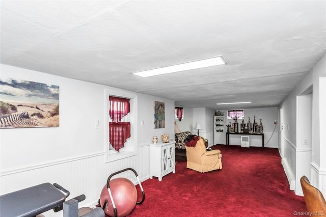 638 6th Avenue, New Hyde Park, NY 11040