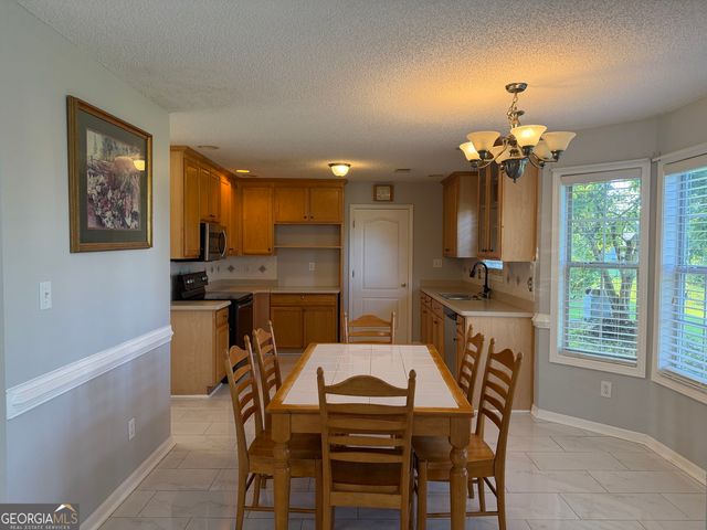 152 Moss Pointe Drive, Mcdonough, GA 30253