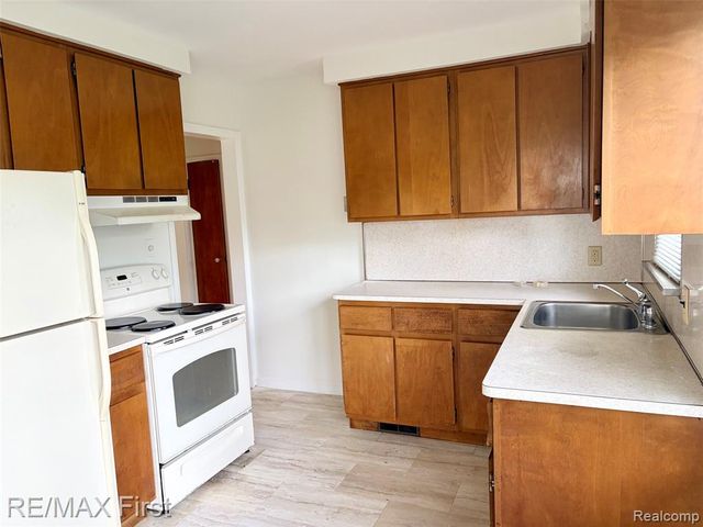 317 E Webster Road, Royal Oak, MI 48073