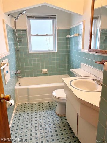 317 E Webster Road, Royal Oak, MI 48073