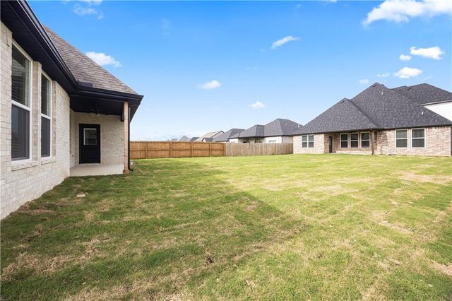1241 Mammoth Street, Centerton, AR 72713