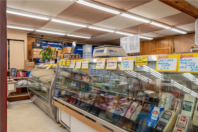 449 Sandy Lane, Warwick, RI 02889