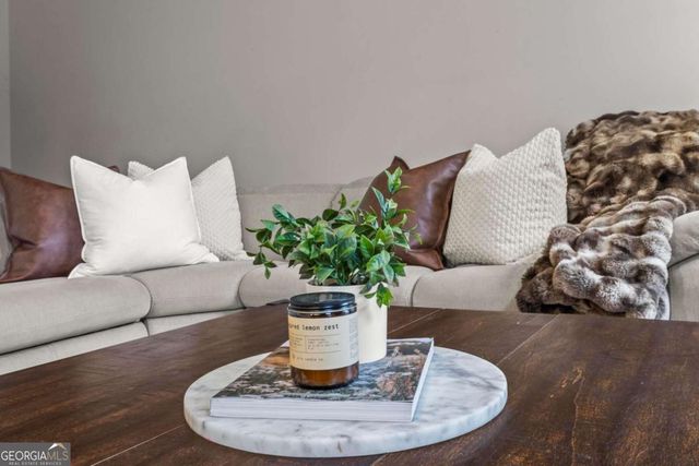 314 Ashland Court, Woodstock, GA 30189