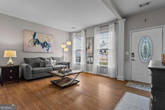 314 Ashland Court, Woodstock, GA 30189