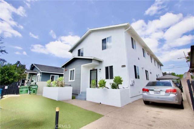 723 E 76th St, Los Angeles, CA 90001